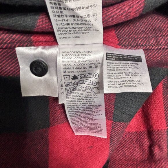 Levis Red & Black Buffalo Plaid Button-Up Flannel Shirt - M - Picture 13 of 13